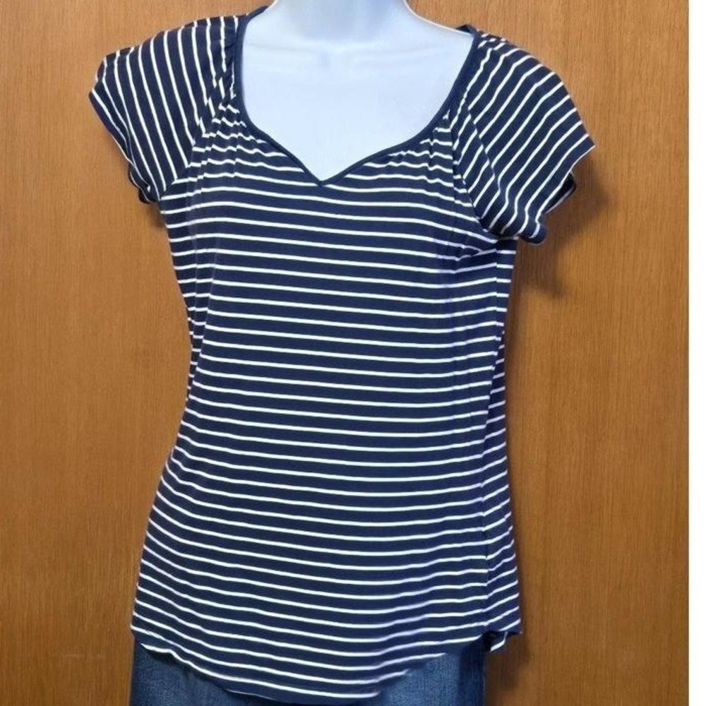 Old Navy Top Size XS Navy and White‎ Stripe
